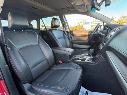 Used 2017 Subaru Outback 2.5i Limited image 14
