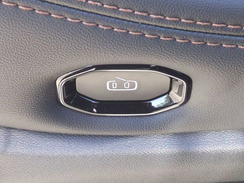 New 2026 Jeep Cherokee Limited AWD/4WD image 25