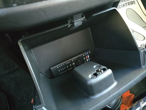 Used 2021 Chevrolet Express 2500 LS w/ Enhanced Convenience Package image 45