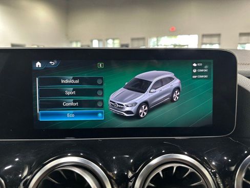 Used 2021 Mercedes-Benz GLA 250 4MATIC image 61