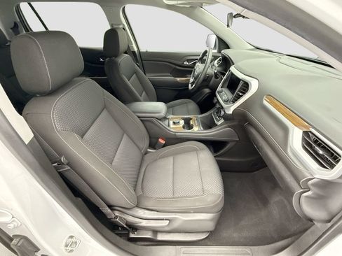 Used 2023 GMC Acadia SLE w/ Elevation Edition FWD image 18