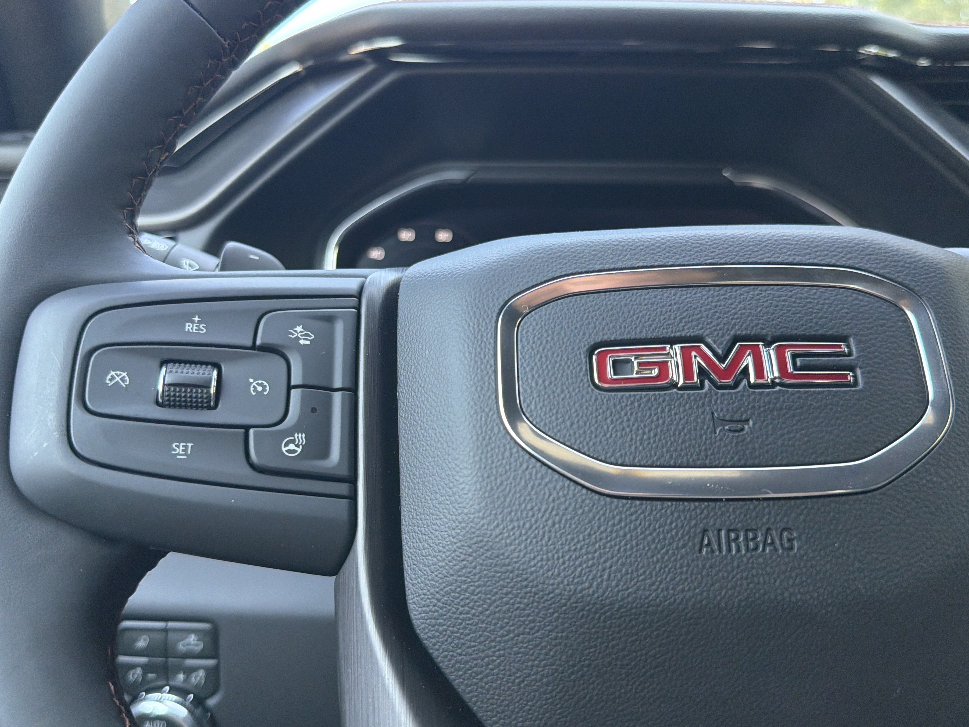 New 2026 GMC Sierra 1500 AT4 w/ AT4 Premium Package AWD/4WD image 28