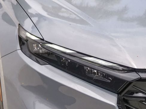 Used 2023 Honda CR-V Sport Touring image 4