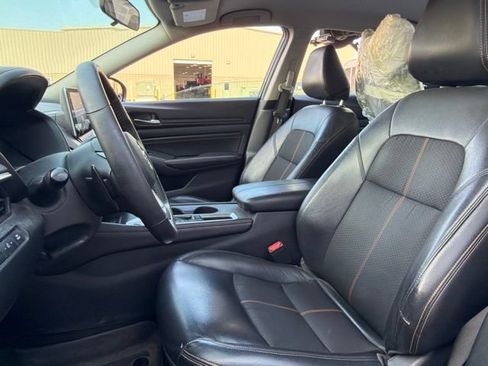 Used 2021 Nissan Altima 2.5 SR FWD image 12