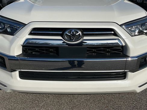 Used 2021 Toyota 4Runner Limited image 13