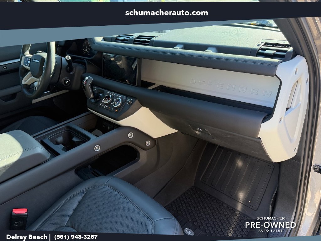 Used 2024 Land Rover Defender 110 SE AWD/4WD image 16