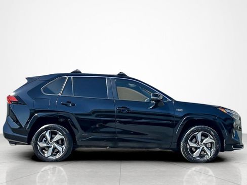 Used 2024 Toyota RAV4 SE w/ Weather & Moonroof Package AWD/4WD image 6