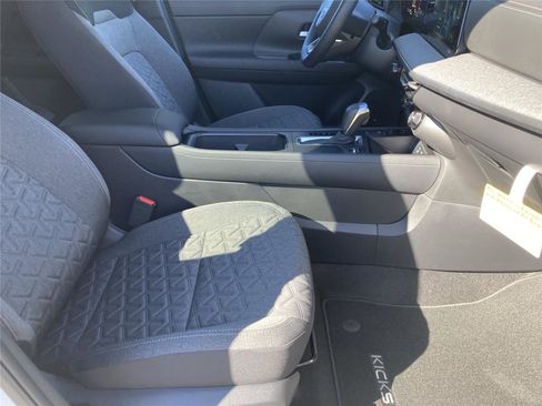 New 2026 Nissan Kicks SV image 34