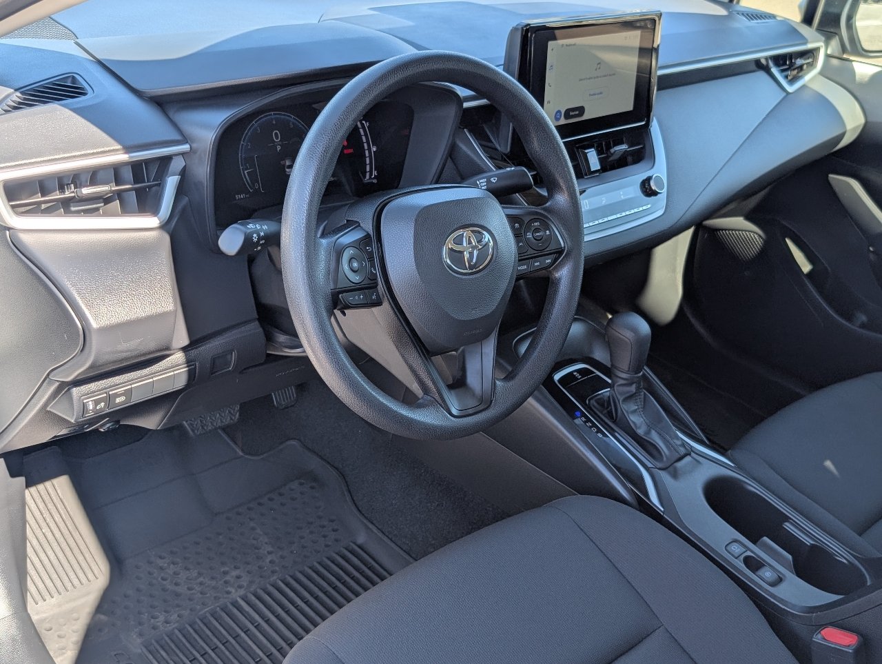 Used 2026 Toyota Corolla LE FWD image 14