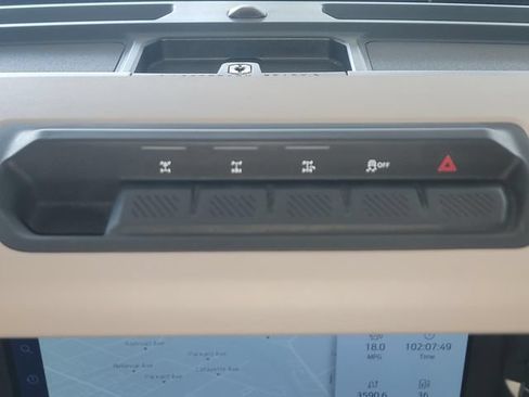 Used 2023 Ford Bronco Wildtrak AWD/4WD image 20