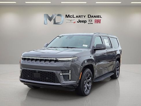 New 2026 Jeep Grand Wagoneer L Limited w/ 8-Passenger Seating Package image 2