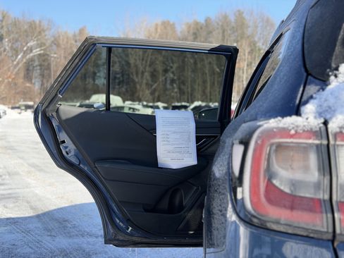 Used 2022 Subaru Outback Limited image 24