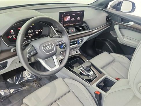 Used 2024 Audi Q5 2.0T Premium Plus w/ Premium Plus Package image 19