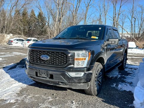 Used 2021 Ford F150 XL w/ STX Appearance Package image 3