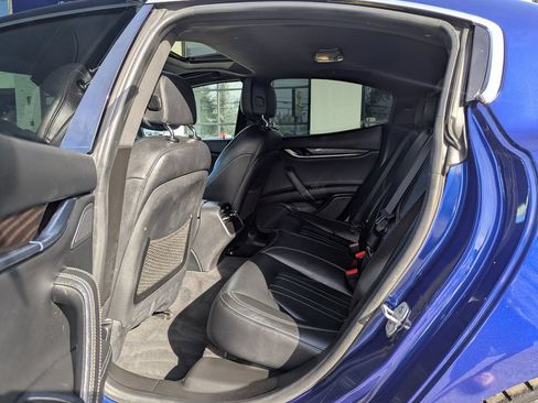 Used 2019 Maserati Ghibli S Q4 AWD/4WD image 39