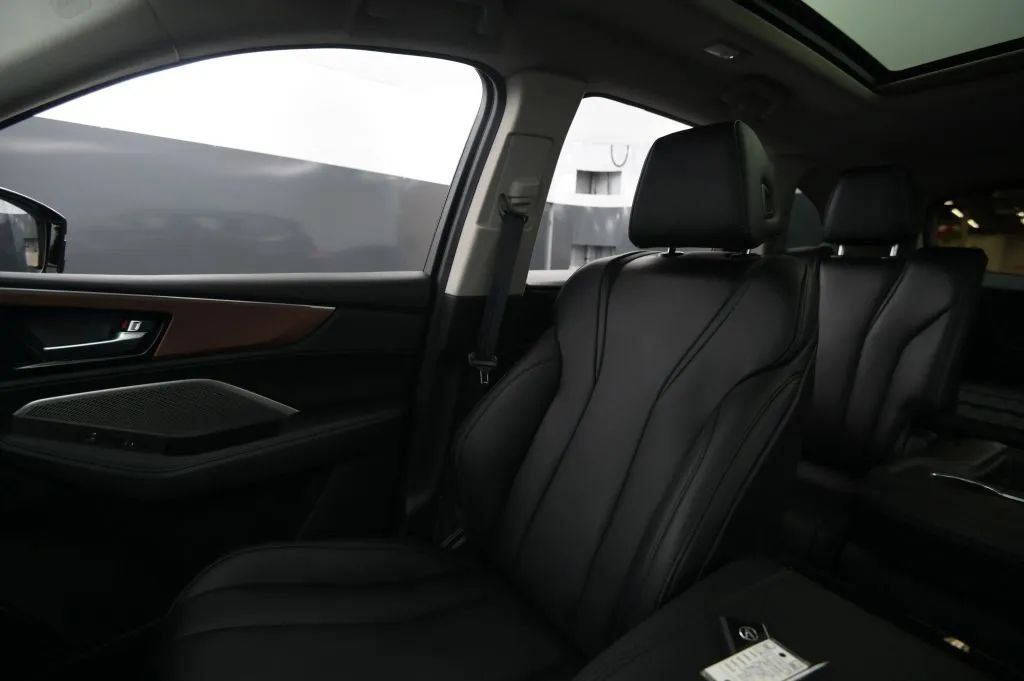 Used 2022 Acura MDX SH-AWD image 29