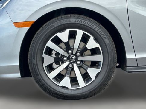 New 2026 Honda Odyssey EX-L image 11