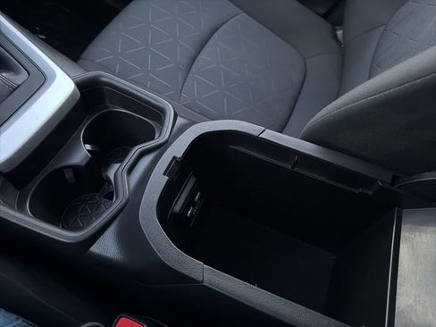 Certified 2021 Toyota RAV4 XLE w/ Convenience Package image 33