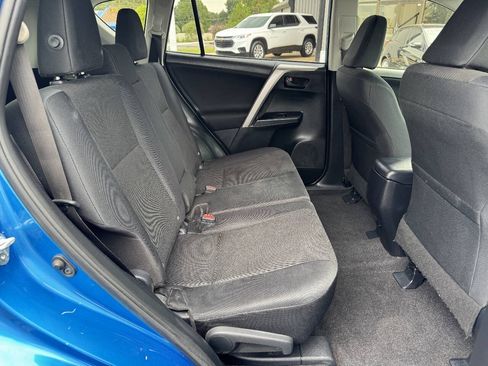Used 2016 Toyota RAV4 LE FWD image 23