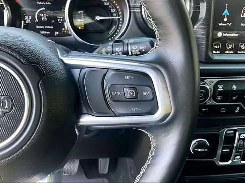 Used 2023 Jeep Wrangler Sahara w/ Cold Weather Group image 21