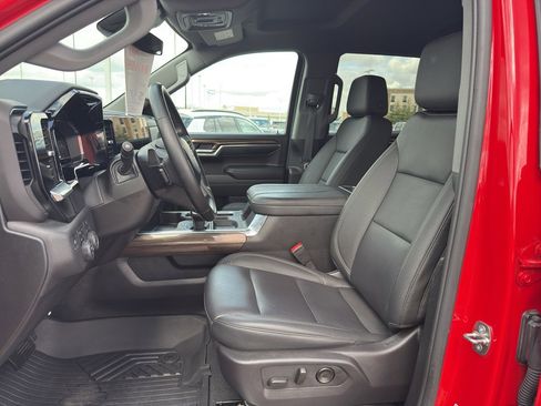 Used 2024 Chevrolet Silverado 1500 LT image 12