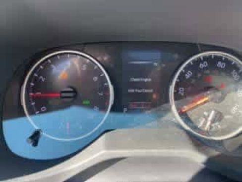 Used 2020 Toyota RAV4 XLE Premium image 33