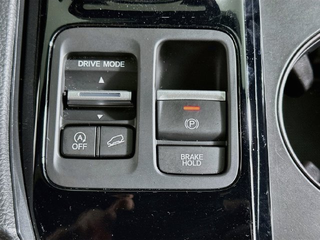 Used 2025 Honda Pilot TrailSport image 20