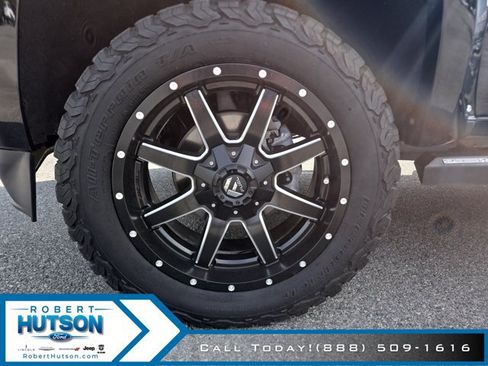 Used 2022 Chevrolet Colorado Z71 w/ Safety Package AWD/4WD image 10