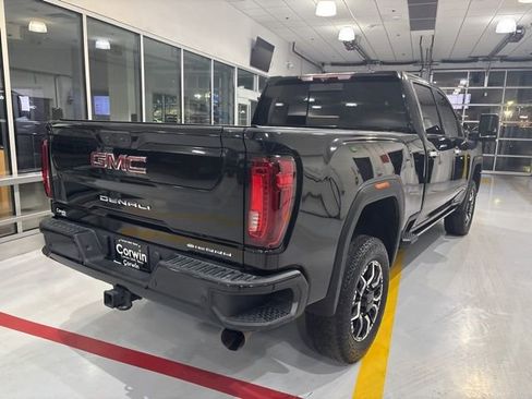 Used 2022 GMC Sierra 2500 Denali w/ Denali Ultimate Package image 9