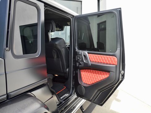 Used 2016 Mercedes-Benz G 63 AMG 4MATIC image 17