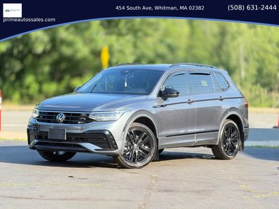 Used 2022 Volkswagen Tiguan SE R-Line