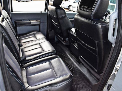 Used 2015 Ford F250 XLT w/ XLT Value Package AWD/4WD image 28