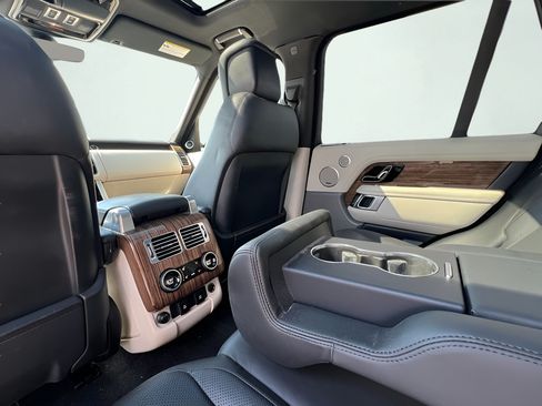 Used 2018 Land Rover Range Rover HSE AWD/4WD image 19
