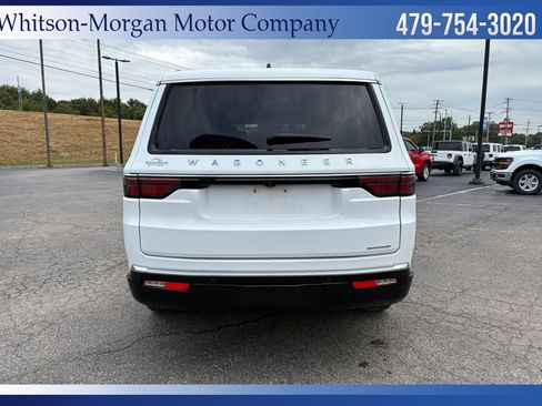 Used 2024 Jeep Wagoneer Series II w/ Flexible Seating Group image 6