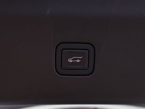 Used 2023 Buick Enclave Essence w/ Experience Buick Package AWD/4WD image 58