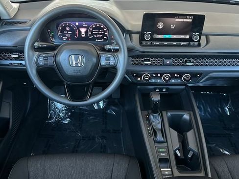 Used 2025 Honda Accord SE image 11
