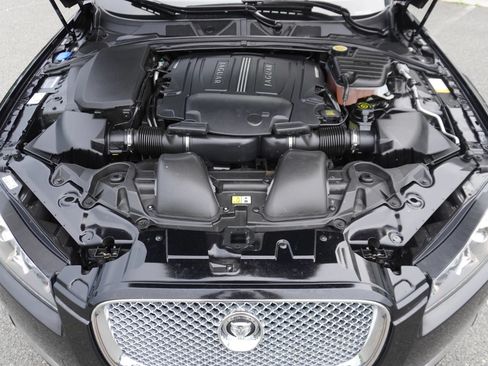 Used 2013 Jaguar XF 3.0 RWD image 26