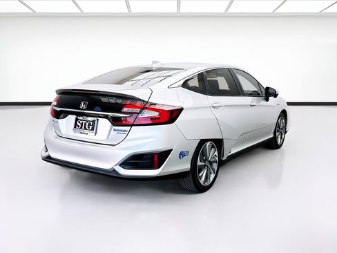 Used 2021 Honda Clarity Touring image 4