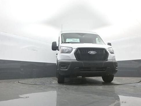 New 2026 Ford Transit 250 148 Medium Roof RWD image 24