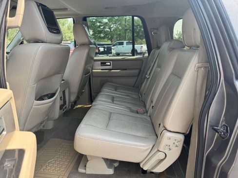 Used 2011 Ford Expedition Max Limited AWD/4WD image 32