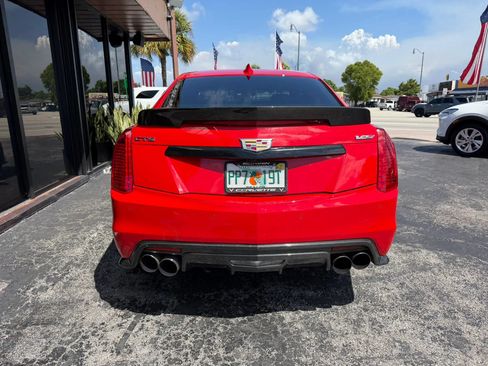 Used 2019 Cadillac CTS V w/ Carbon Fiber Package RWD image 10