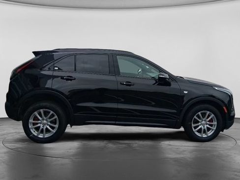 Used 2021 Cadillac XT4 Sport w/ Sun And Sound Package AWD/4WD image 5