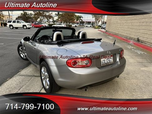 Used 2012 MAZDA MX-5 Miata Sport image 6