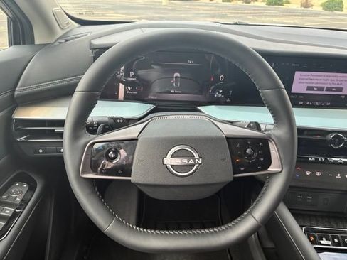 Certified 2025 Nissan Murano SL AWD/4WD image 14