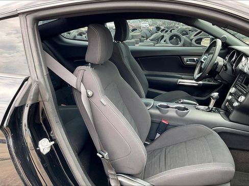Used 2016 Ford Mustang GT RWD image 28