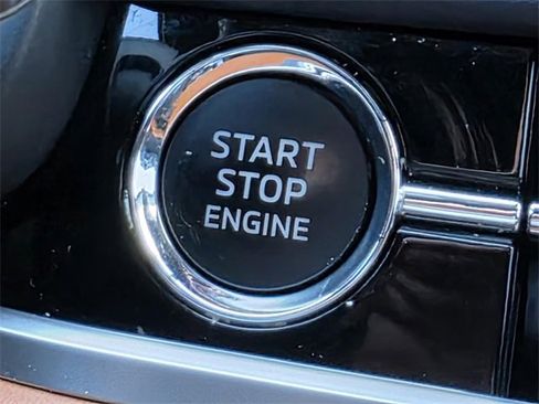 Used 2022 Mitsubishi Outlander SEL image 27