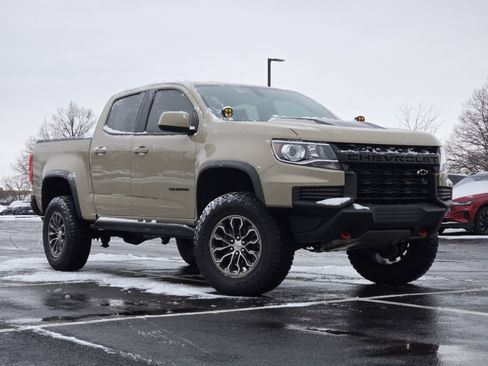 Used 2022 Chevrolet Colorado ZR2 image 2