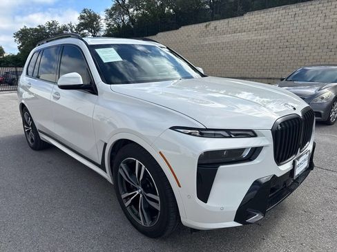 Certified 2026 BMW X7 xDrive40i w/ M Sport Package AWD/4WD image 3