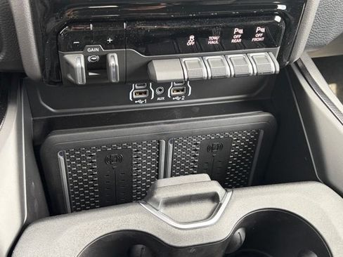 New 2026 RAM 2500 Rebel w/ Rebel Level 1 Equipment Group AWD/4WD image 20