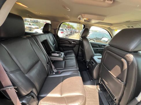 Used 2014 GMC Yukon Denali AWD/4WD image 27